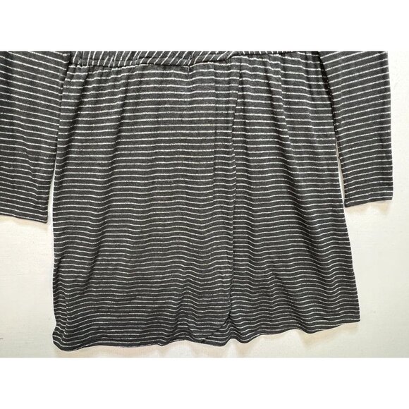 Torrid Womens Metallic Surplice Midi Dress Long Sleeve Size 2 Gray Silver Stripe - Picture 6 of 12